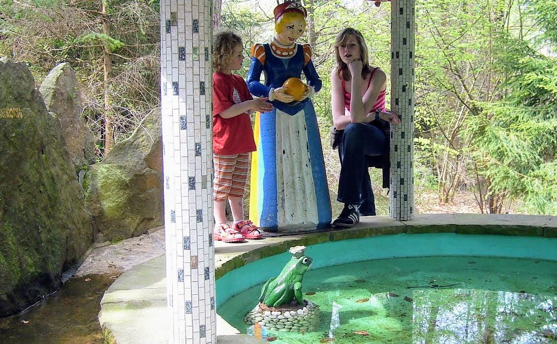 mit Merle beim Froschküssen im Märchenwald Ibbenbüren (2008)