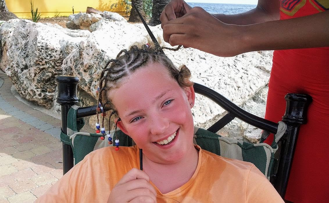 Rasta-Locken im Royal Sea Aquarium Resort, Curaçao (2015)