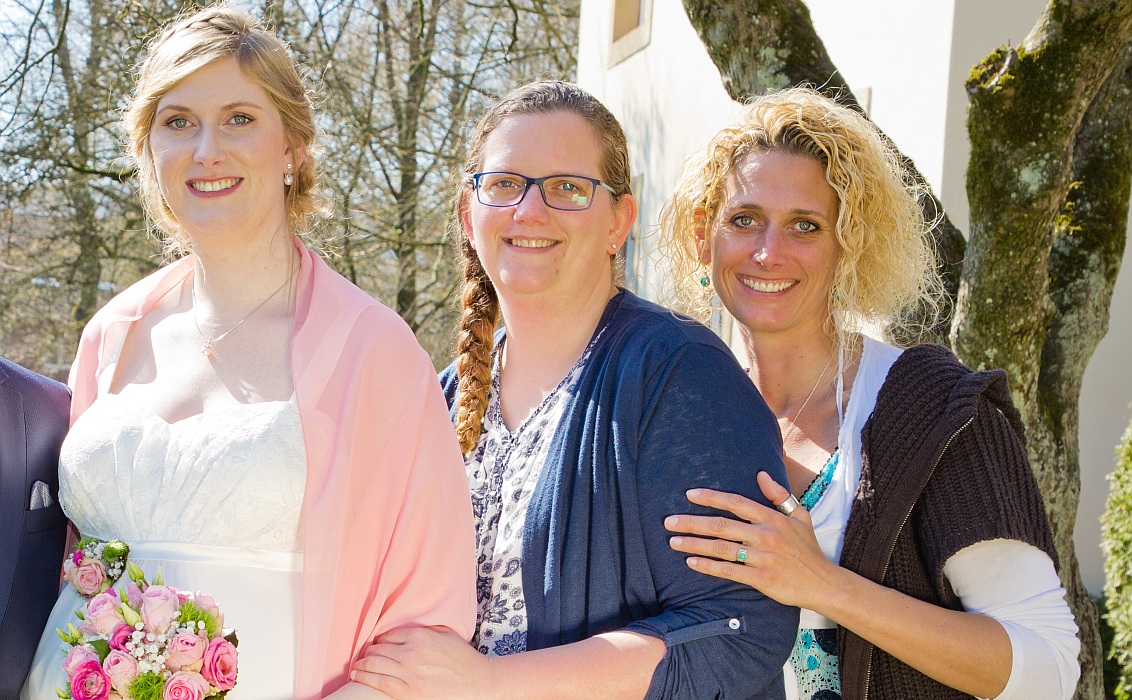 bei Janines Hochzeit in Hagen (Ausschnitt eines Fotos von Miriam Loeskow-Bücker; 2019)