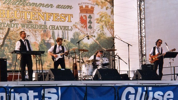 beim Blütenfest in Werder/Havel 2001 (Foto: Angelika Meyer)